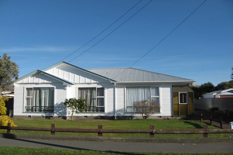 Photo of property in 100 Baker Street, New Brighton, Christchurch, 8083