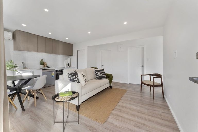 Photo of property in 2/187 Knowles Street, St Albans, Christchurch, 8052