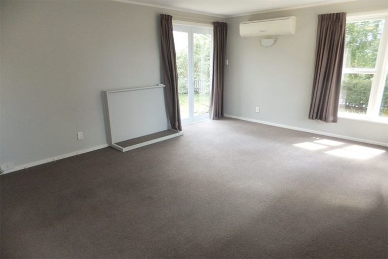 Photo of property in 4 Tompkins Lane, Burwood, Christchurch, 8061
