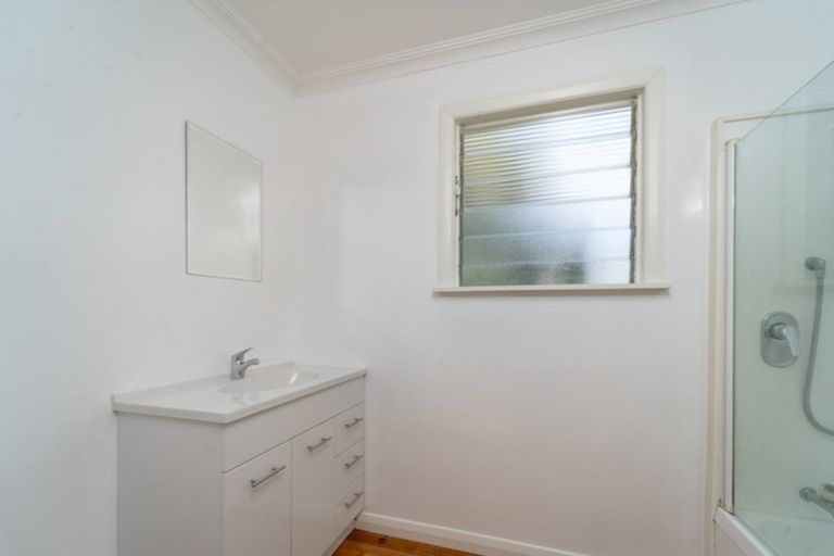 Photo of property in 37 Dublin Street, Martinborough, 5711