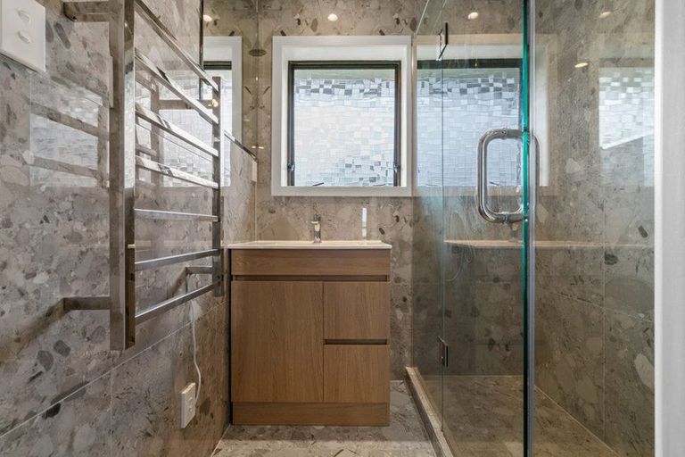 Photo of property in 14 Nicola Place, Mangere, Auckland, 2022