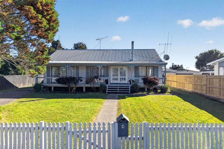 Photo of property in 1 Coventry Road, Melville, Hamilton, 3206