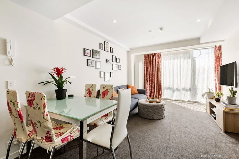Photo of property in Nouvo Apartments, 21u2c Rugby Street, Mount Cook, Wellington, 6021