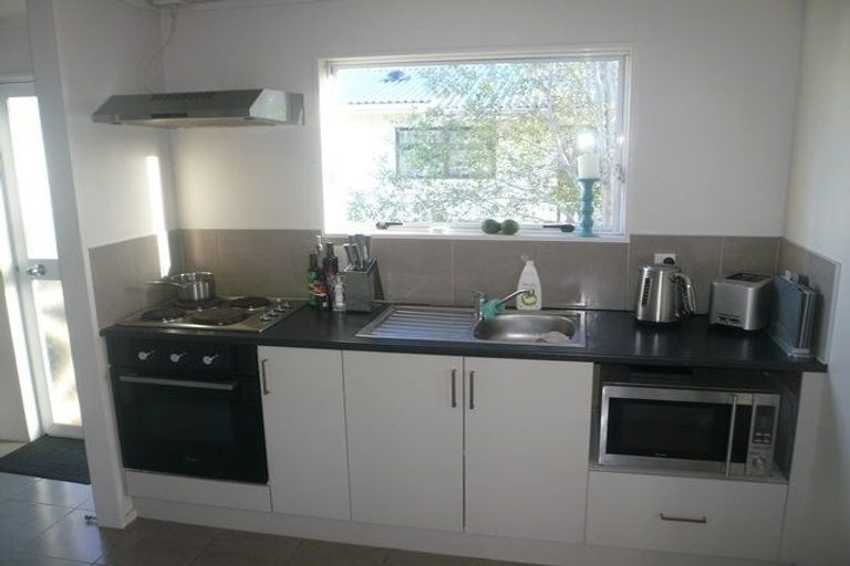 Photo of property in 5/103 Hutchinson Avenue, New Lynn, Auckland, 0600