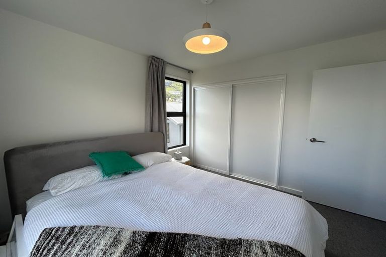 Photo of property in 17b Cornwall Road, Lyttelton, 8082