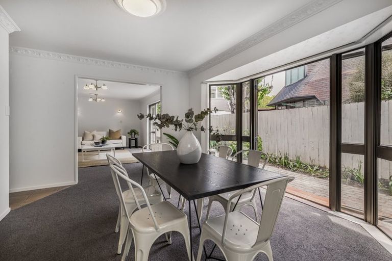 Photo of property in 278 Memorial Avenue, Burnside, Christchurch, 8053