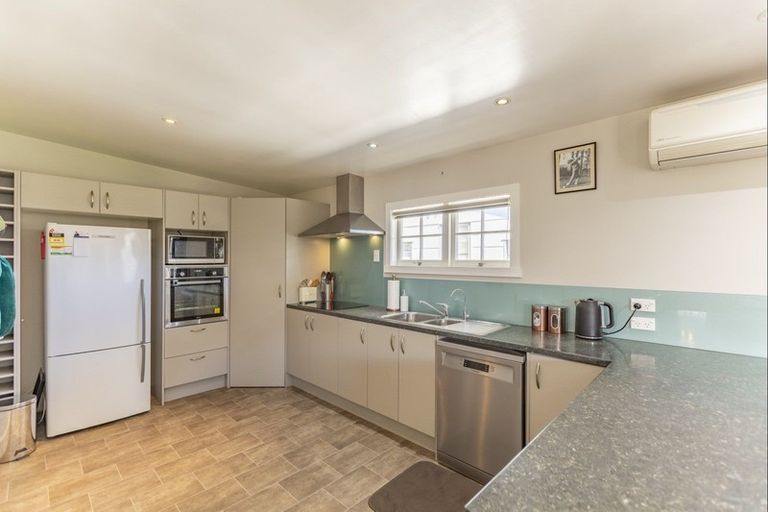 Photo of property in 34 Tavistock Road, Waipukurau, 4200