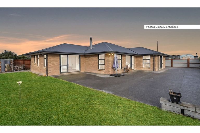 Photo of property in 10 Rhyolite Court, Rolleston, 7614