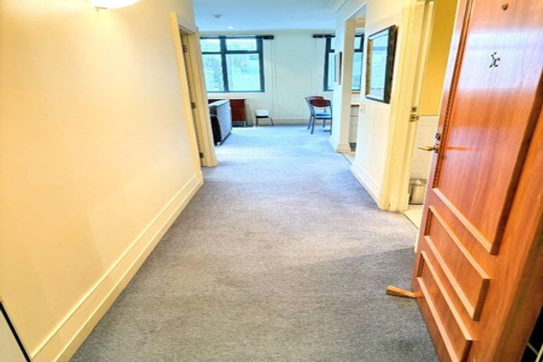 Photo of property in Kelvin House, 5c/16 The Terrace, Wellington Central, Wellington, 6011