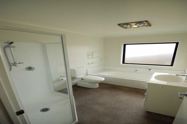 Photo of property in 28 Ridgeway Avenue, Rolleston, 7615