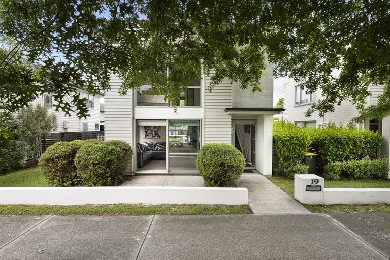Photo of property in 19 Mcginty Street, Takanini, 2112