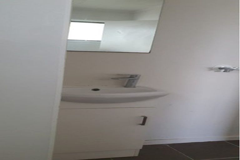 Photo of property in 8 Kay Road, Manurewa, Auckland, 2102
