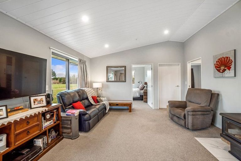 Photo of property in 5712 West Coast Road, Springfield, 7681