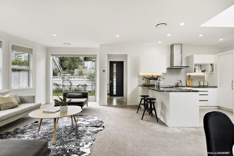 Photo of property in 2 Crieff Street, Northland, Wellington, 6012