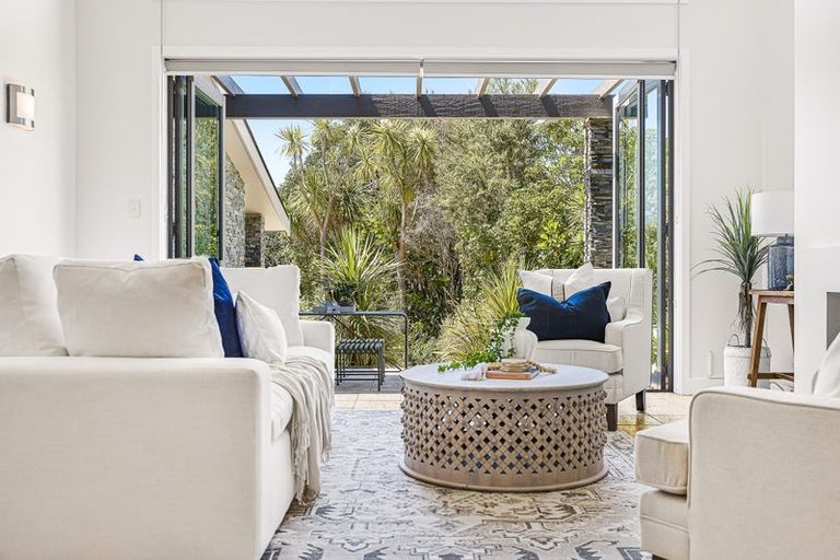 Photo of property in 6 Little Compton Mews, Snells Beach, 0920