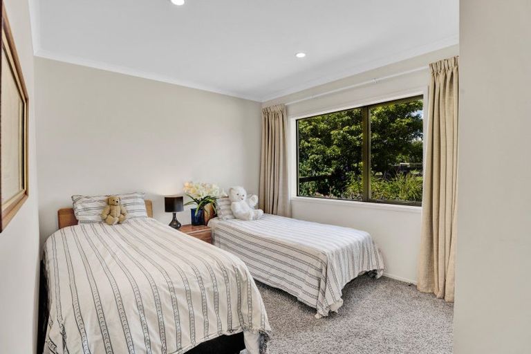 Photo of property in 88 Te Arei Road East, Lepperton, New Plymouth, 4373