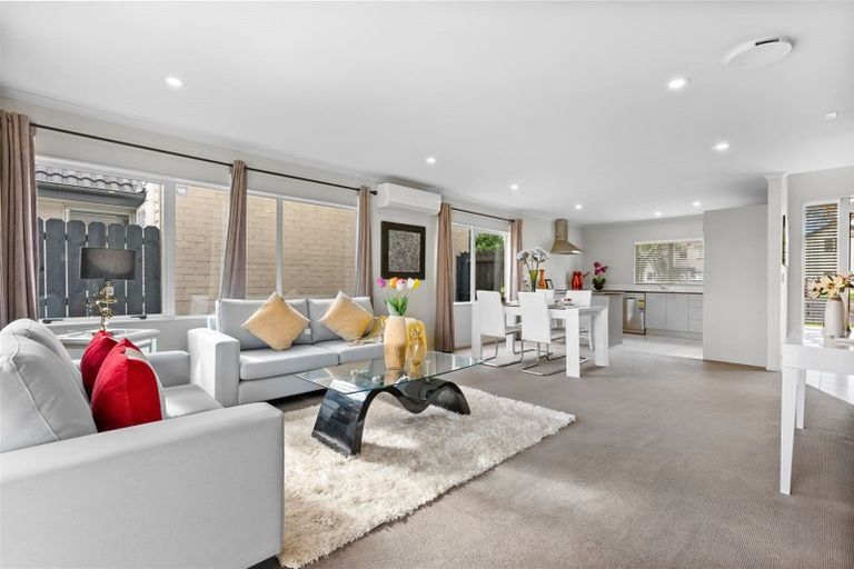 Photo of property in 4 Ritchie Crescent, Takanini, 2112