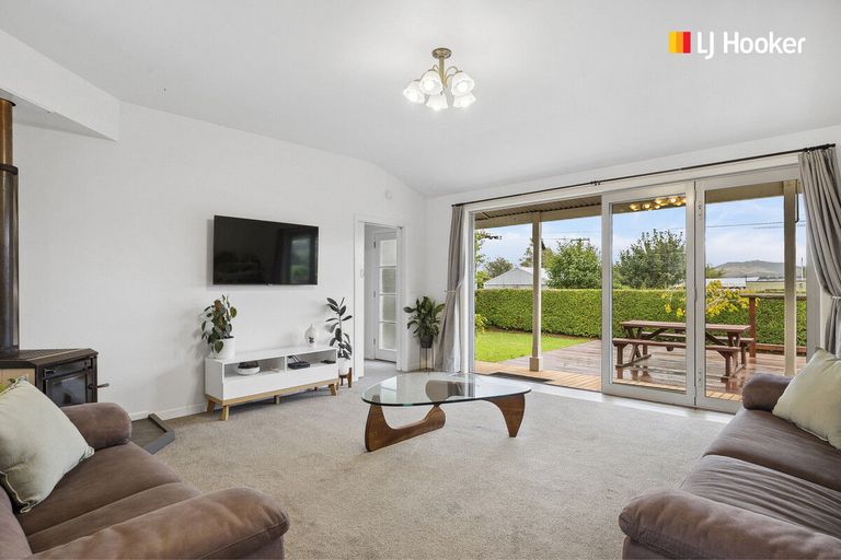 Photo of property in 298 Gladstone Road North, Mosgiel, 9092