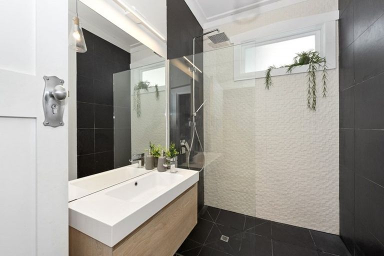 Photo of property in 36 Naylor Street, Hamilton East, Hamilton, 3216