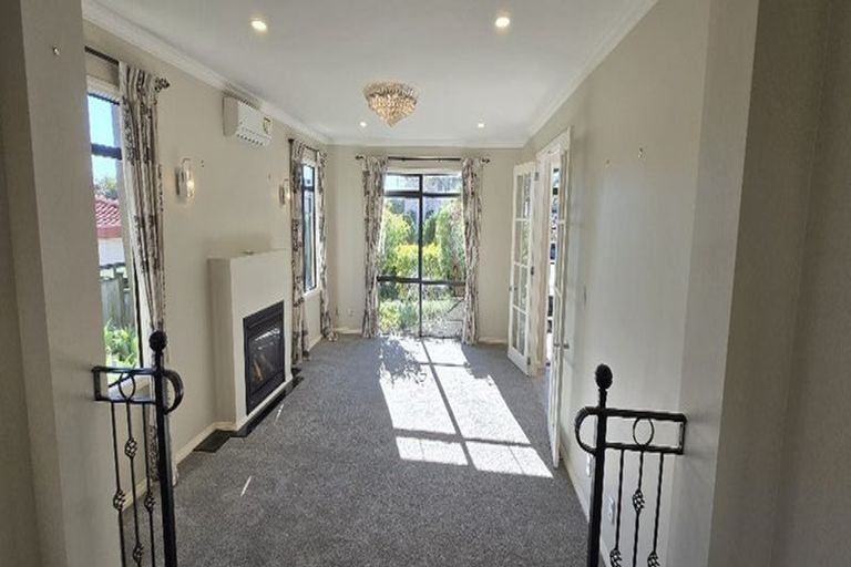 Photo of property in 17 Skye Road, East Tamaki Heights, Auckland, 2016