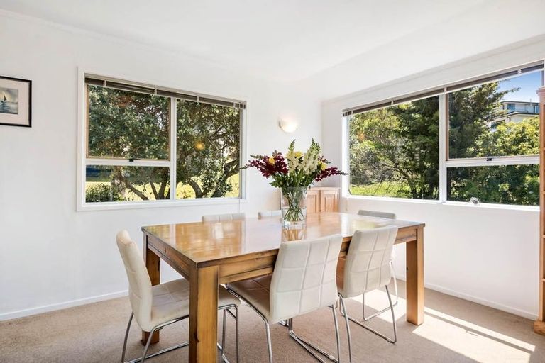 Photo of property in 37 Wyoming Avenue, Murrays Bay, Auckland, 0630