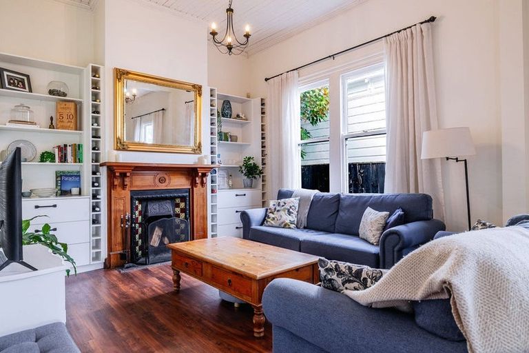 Photo of property in 30 Lombard Street, Palmerston North, 4410