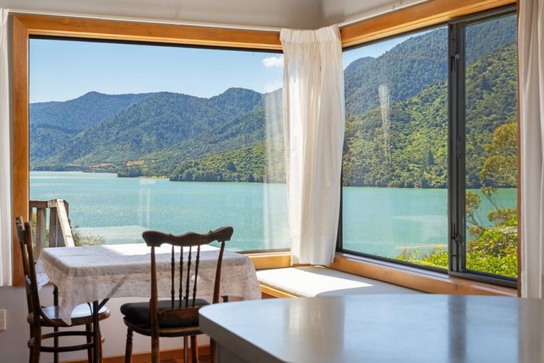Photo of property in 542 Moetapu Bay Road, Moetapu Bay, Picton, 7282