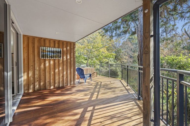 Photo of property in 198 Seaview Road, Westown, New Plymouth, 4310