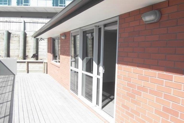 Photo of property in 11 Lavender Close, Spotswood, New Plymouth, 4310