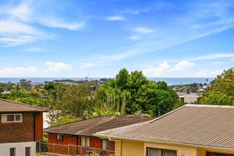 Photo of property in 45 John Dee Crescent, Red Beach, 0932