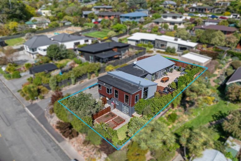 Photo of property in 77 Port Hills Road, Heathcote Valley, Christchurch, 8022