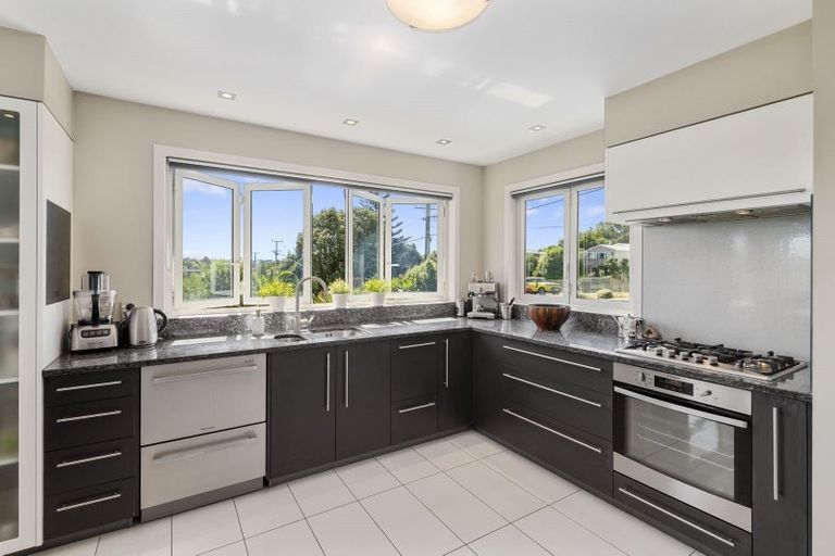 Photo of property in 78 Seaview Road, Paraparaumu Beach, Paraparaumu, 5032