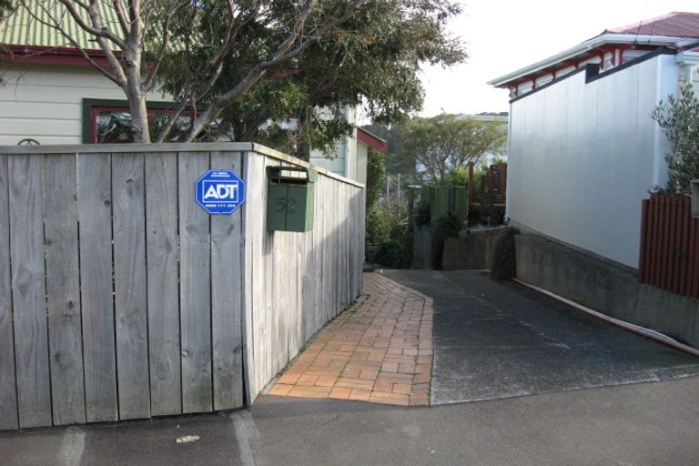 Photo of property in 52 Overtoun Terrace, Hataitai, Wellington, 6021