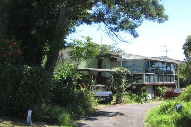 Photo of property in 70 Kia Ora Road, Beach Haven, Auckland, 0626