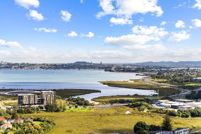 Photo of property in Sentinel Apartments, 1903/3 Northcroft Street, Takapuna, Auckland, 0622