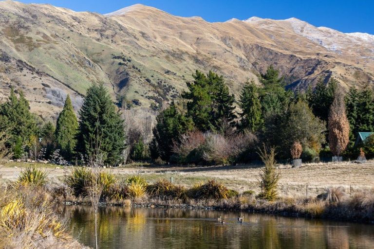 Photo of property in 14 Little Orchard Way, Wanaka, 9382