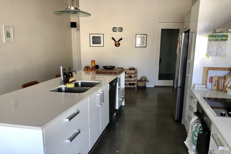 Photo of property in 25u1 Home Street, Mount Victoria, Wellington, 6011