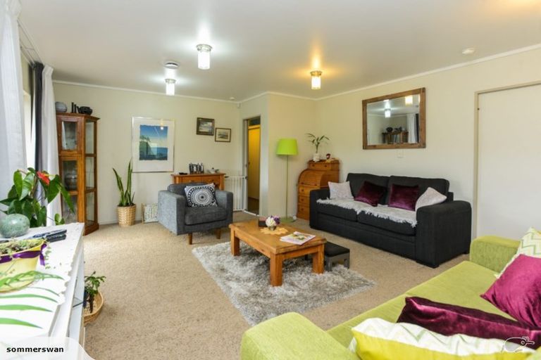 Photo of property in 33 Kyle Road, Waipukurau, 4281