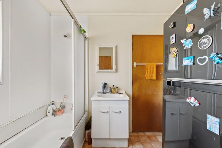 Photo of property in 10/79 Glendale Road, Glen Eden, Auckland, 0602