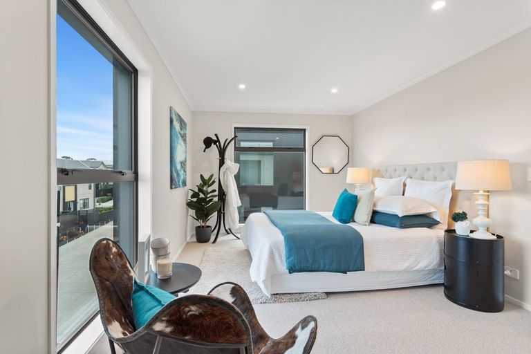 Photo of property in 7/2 Rangitamiro Place, Hobsonville, Auckland, 0616