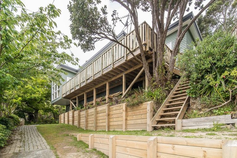 Photo of property in 4 Cardrona Way, Karori, Wellington, 6012