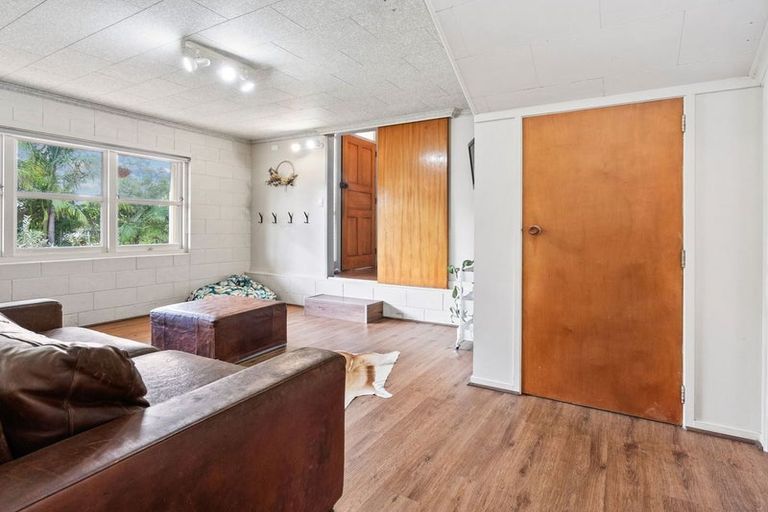 Photo of property in 1 Ranfurly Place, Te Kamo, Whangarei, 0112