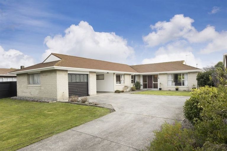 Photo of property in 50 John F Kennedy Drive, Milson, Palmerston North, 4414