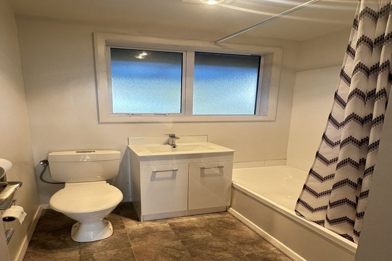 Photo of property in 1 Tweedy Street, Marchwiel, Timaru, 7910