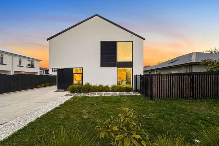 Photo of property in 209a Cranford Street, St Albans, Christchurch, 8014