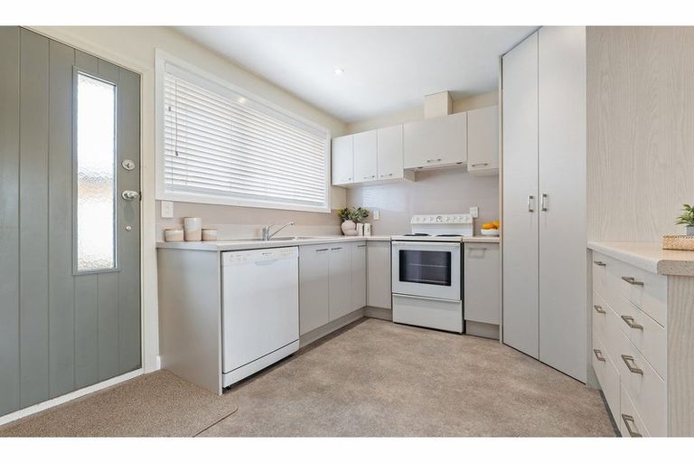 Photo of property in 25 Beckford Road, Saint Martins, Christchurch, 8022