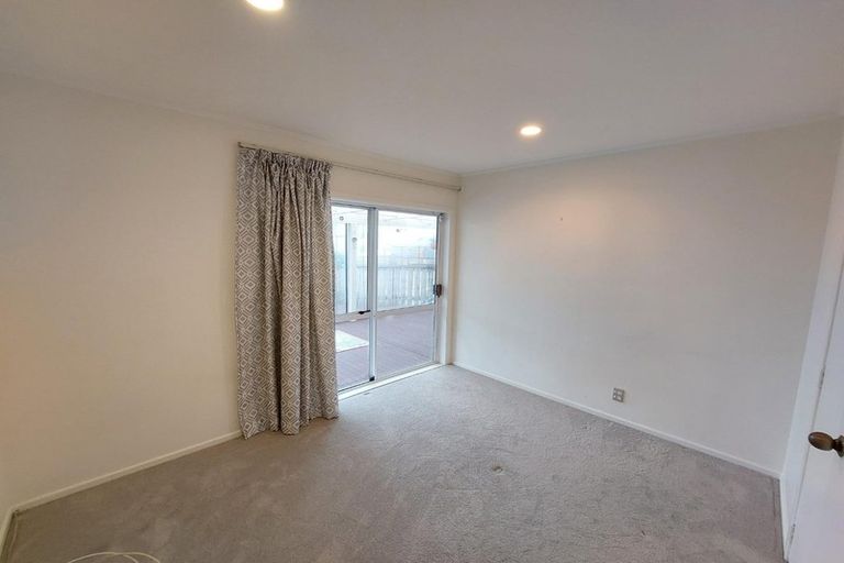 Photo of property in 723c Te Atatu Road, Te Atatu Peninsula, Auckland, 0610