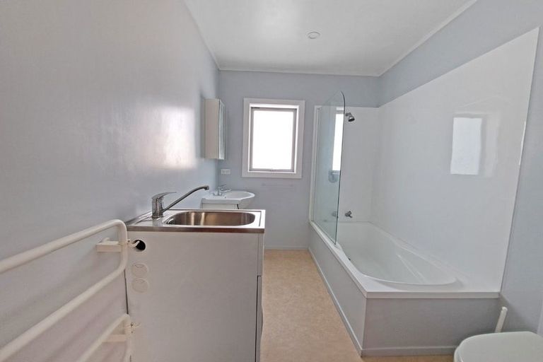 Photo of property in 7 Oldham Way, Crofton Downs, Wellington, 6035