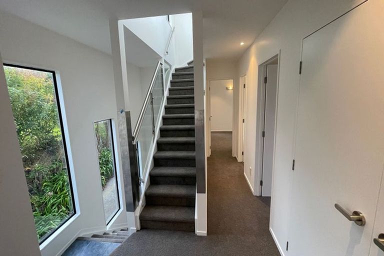 Photo of property in 1/41 High Road, Glenfield, Auckland, 0629