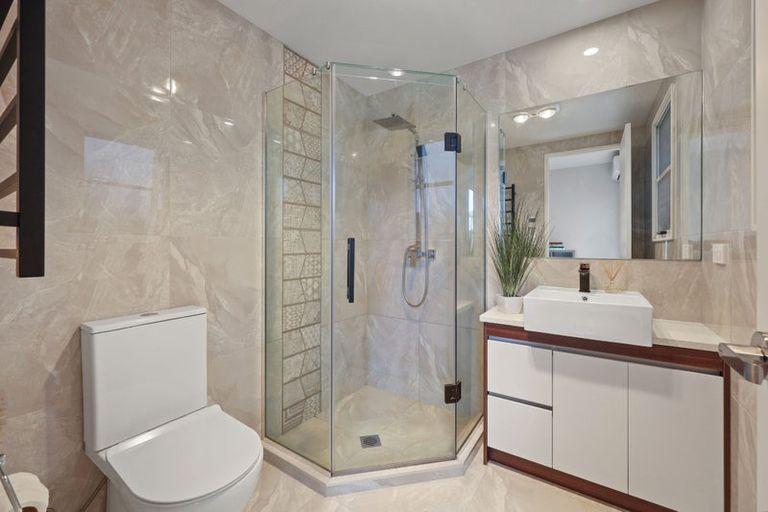 Photo of property in 19 Horsefields Drive, Flat Bush, Auckland, 2019